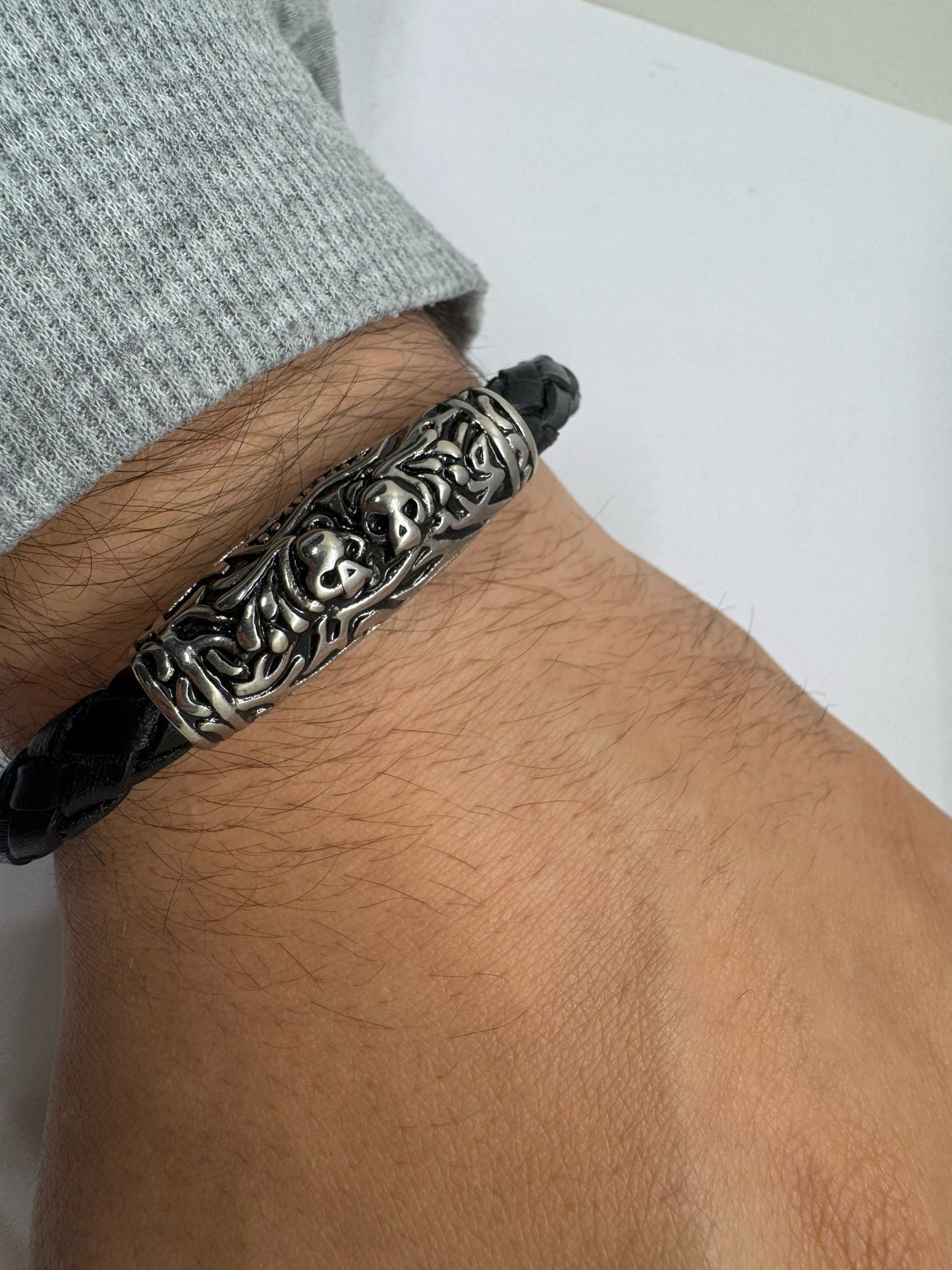 Bracelets Hommes en Acier Inoxydable et en Cuir